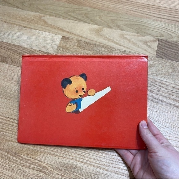 Vintage Sooty to the Rescue Pop Up Book Hardcover Purcell Kid’s Children’s Red - Picture 3 of 6